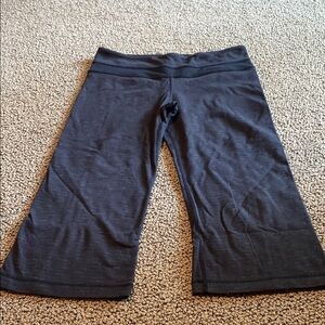 lululemon athletica Black Cropped Pants in EUC
